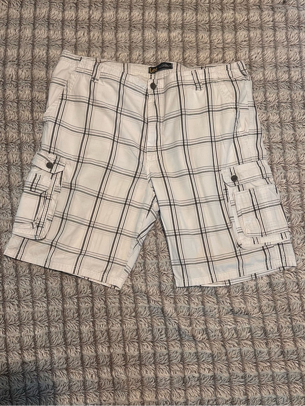 Lee Men's White Plaid Cargo Shorts Size 42